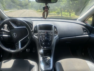 Авто Opel Astra 2011 № 8898024