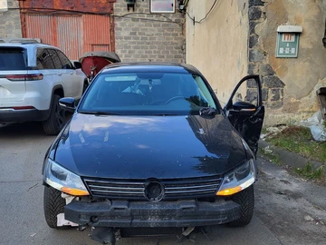 Авто Volkswagen Jetta 2013 № 8898045