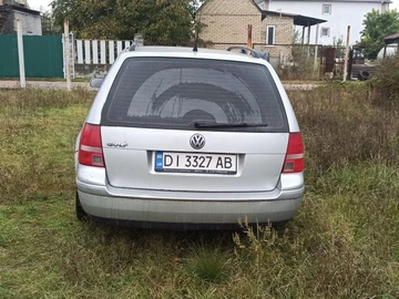 Авто Volkswagen Golf 2003 № 8898123