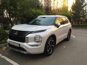 Авто Mitsubishi Outlander 2024 № 8898157