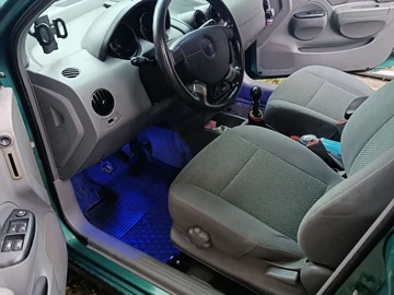 Авто Chevrolet Aveo 2004 № 8898330