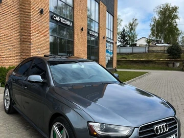 Авто Audi A4 2013 № 8898700