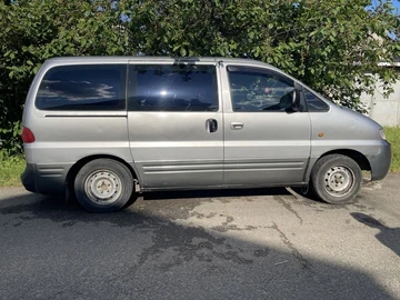 Авто Hyundai H200 2004 № 8898809