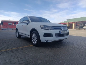 Авто Volkswagen Touareg 2014 № 8898830