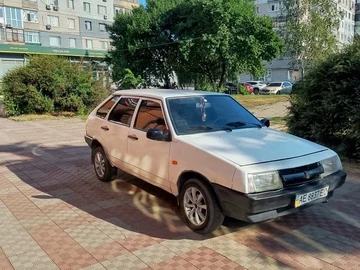 Авто ВАЗ 2109 1994 № 8899147