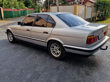 Авто BMW 5 Серия 1990 № 8899243