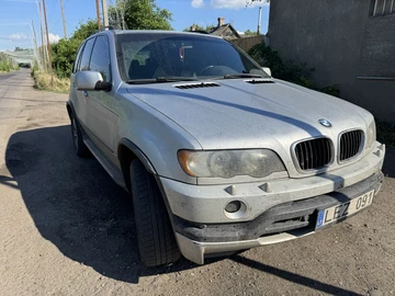 Авто BMW X5 2002 № 8899316
