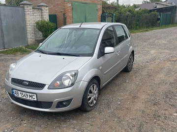 Авто Ford Fiesta 2007 № 8899433