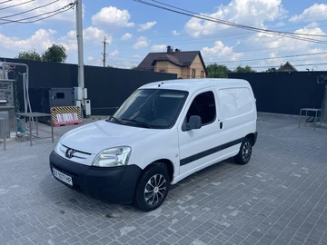 Авто Peugeot Partner 2004 № 8899500