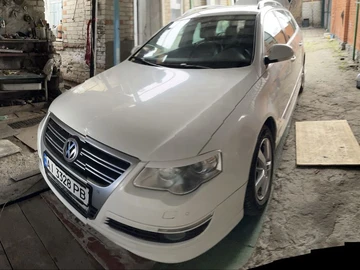 Авто Volkswagen Passat Variant 2010 № 8899842