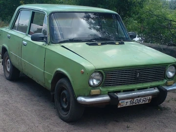 Авто ВАЗ 2101 1982 № 8899951