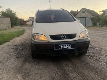 Авто Opel Vivaro 2000 № 8899961