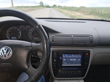 Авто Volkswagen Passat Sedan 2004 № 8900028