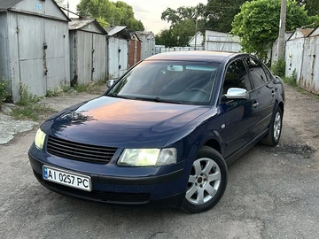 Авто Volkswagen Passat Sedan 1998 № 8900132