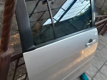 Авто Mazda 5 2007 № 8900134