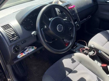 Авто Volkswagen Polo 2004 № 8900144
