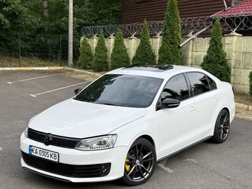 Авто Volkswagen Jetta 2013 № 8900165