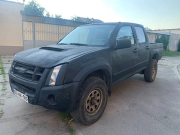 Авто Isuzu D-Max 2006 № 8900170