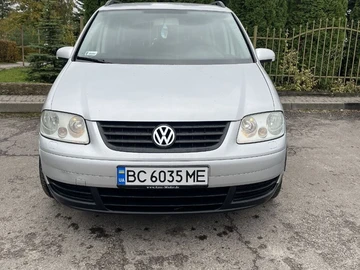 Авто Volkswagen Touran 2005 № 8900314