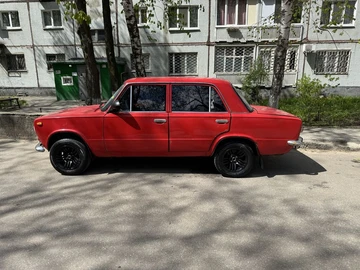 Авто ВАЗ 2101 1977 № 8900318