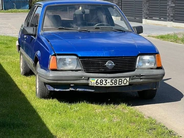 Авто Opel Ascona 1985 № 8900335