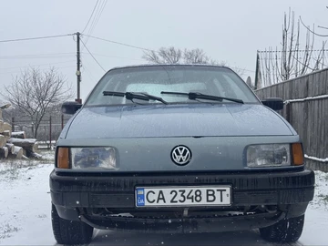 Авто Volkswagen Passat Hatchback 1988 № 8900460