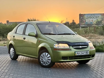 Авто Chevrolet Aveo 2005 № 8900509