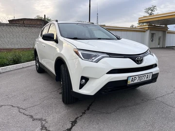 Авто Toyota Rav 4 2018 № 8900557