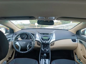 Авто Hyundai Elantra 2012 № 8900697
