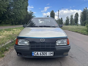 Авто Opel Kadett 1987 № 8900706
