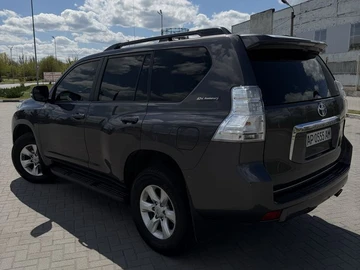 Авто Toyota Land Cruiser Prado 150 2012 № 8900737