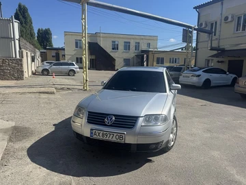 Авто Volkswagen Passat Sedan 2003 № 8900856