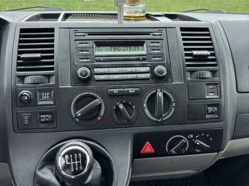 Авто Volkswagen Transporter 2007 № 8900933