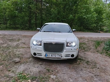 Авто Chrysler 300C 2008 № 8901091