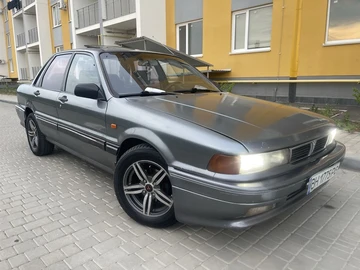 Авто Mitsubishi Galant 1992 № 8901093