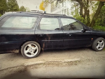 Авто Ford Mondeo 1996 № 8901147