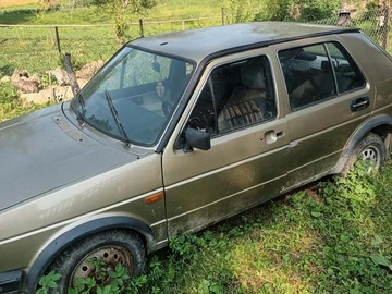 Авто Volkswagen Golf 1987 № 8901148