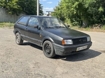 Авто Volkswagen Polo 1993 № 8901236