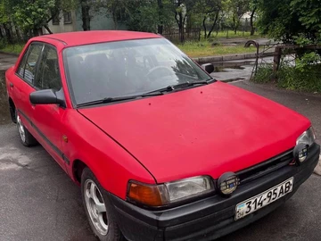 Авто Mazda 323 1992 № 8901255