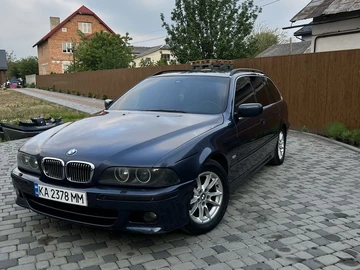 Авто BMW 5 Серия 2001 № 8901257