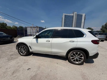 Авто BMW X5 2019 № 8901344