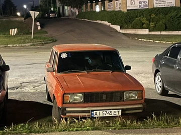 Авто ВАЗ 2105 1982 № 8901349