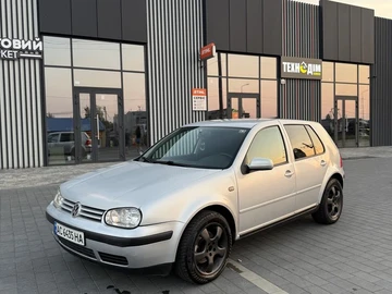 Авто Volkswagen Golf 1999 № 8901359