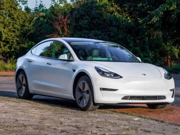 Авто Tesla Model 3 2023 № 8901377