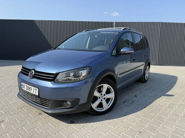 Авто Volkswagen Touran 2011 № 8901421