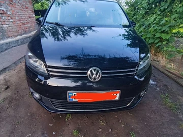 Авто Volkswagen Touran 2011 № 8901613