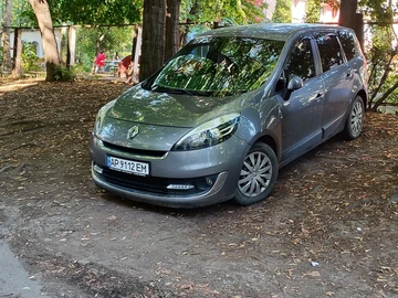 Авто Renault Grand Scenic 2013 № 8901621