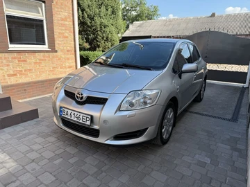 Авто Toyota Auris 2008 № 8901658