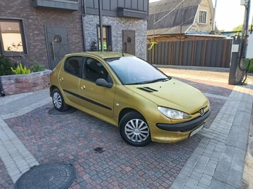 Авто Peugeot 206 2003 № 8901835