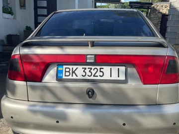 Авто SEAT Cordoba 1992 № 8902008